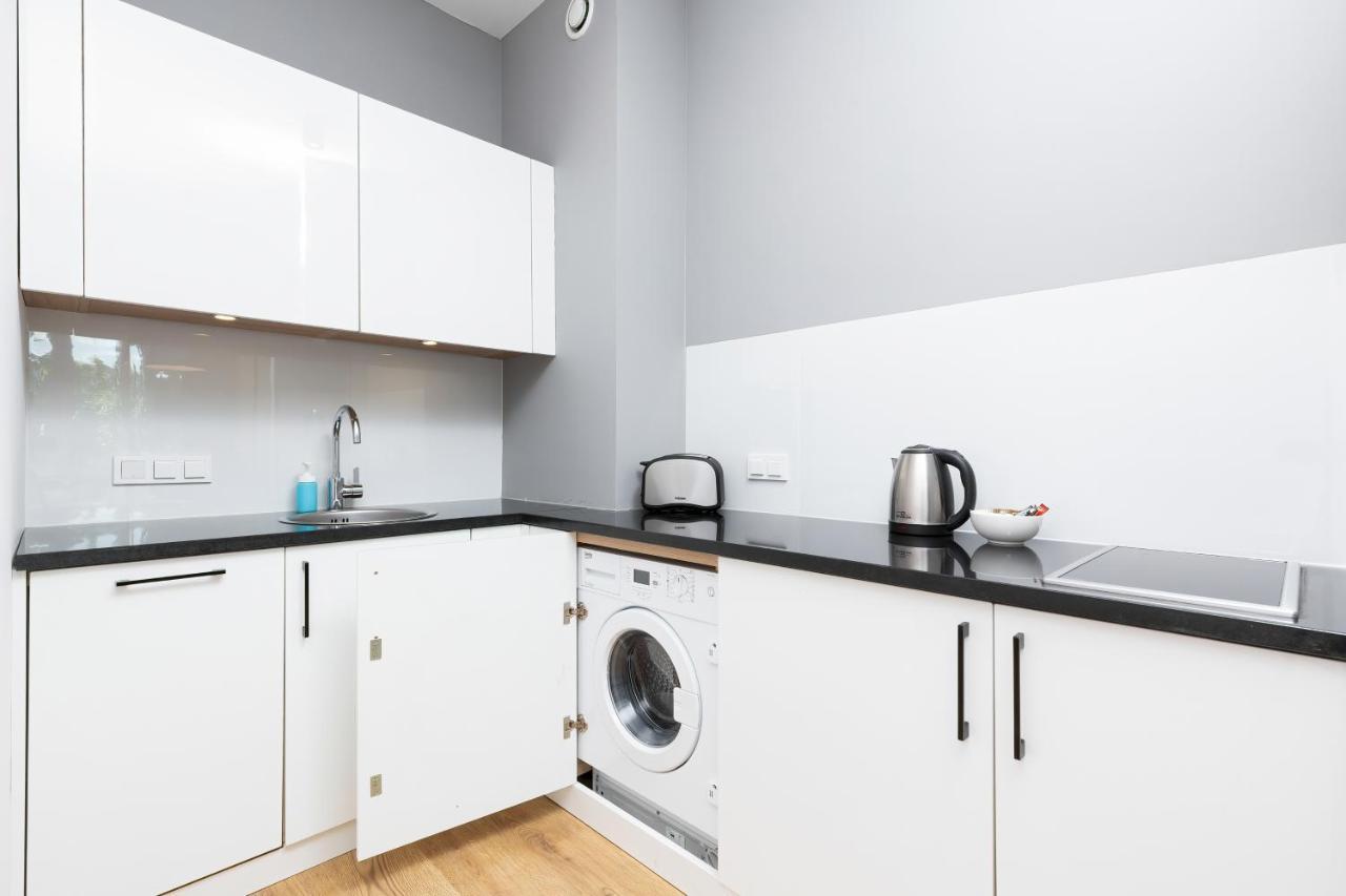 ורשה Wola Pet-Friendly Apartments With Ac Slawinska By Noclegi Renters מראה חיצוני תמונה