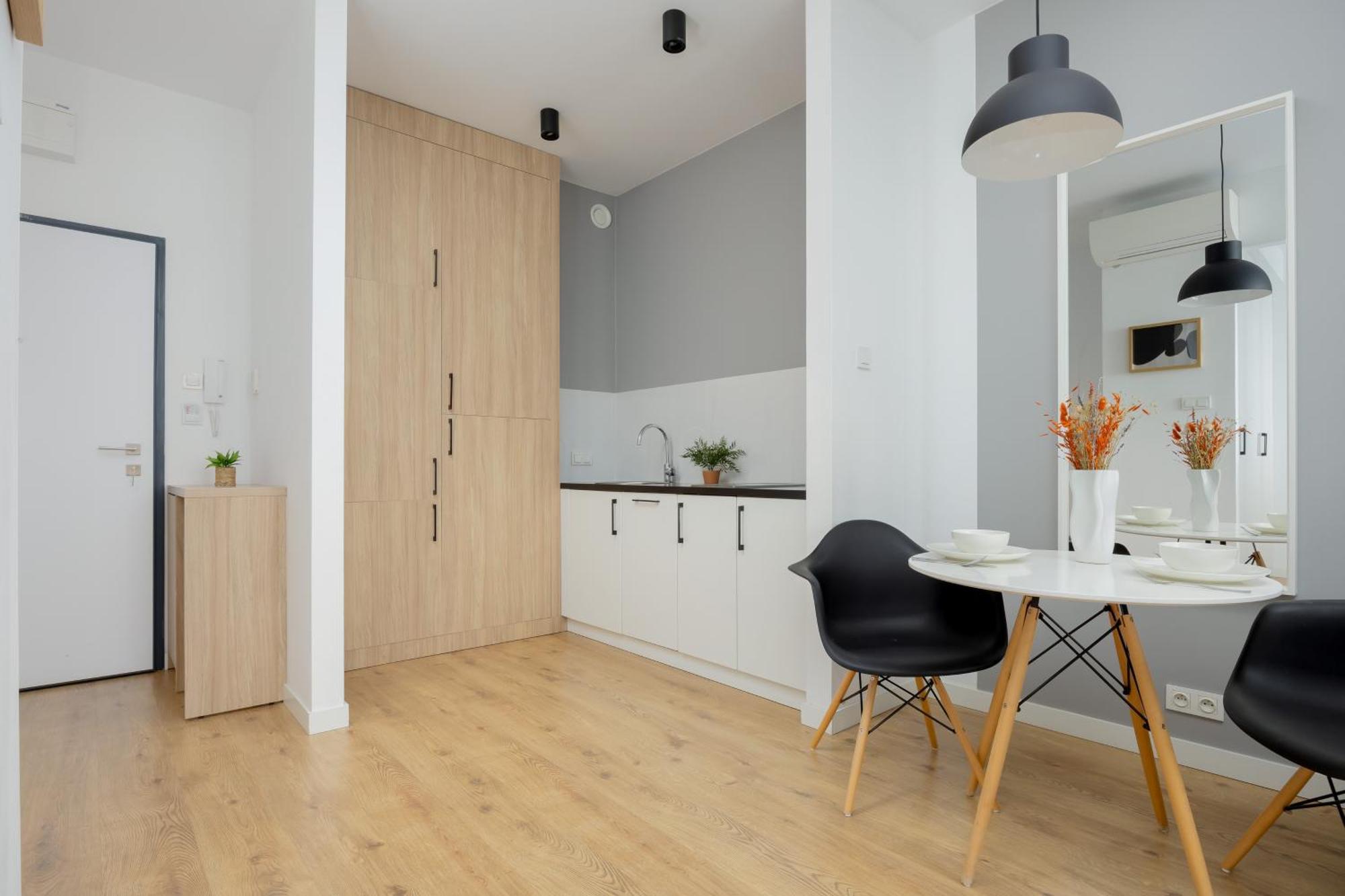 ורשה Wola Pet-Friendly Apartments With Ac Slawinska By Noclegi Renters מראה חיצוני תמונה
